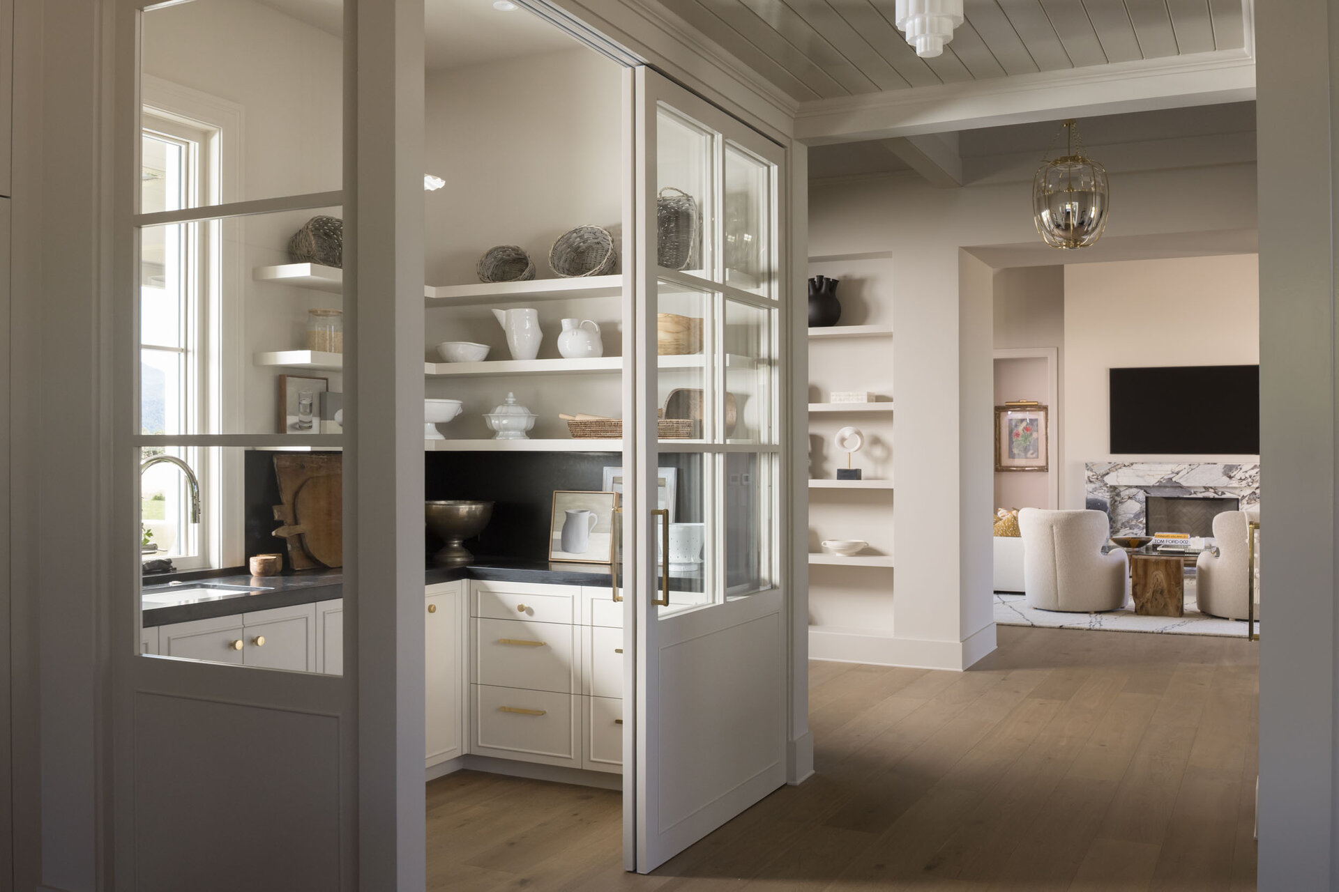 Butler's pantry detail