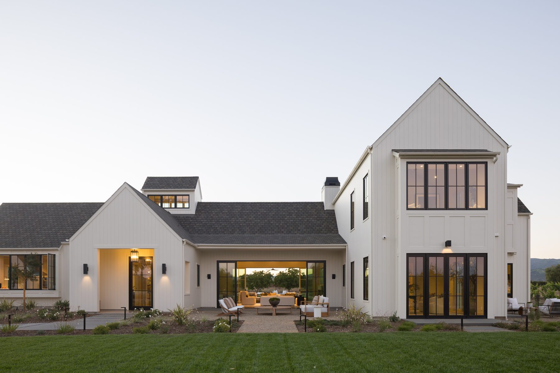 Outdoor living and entertaining space